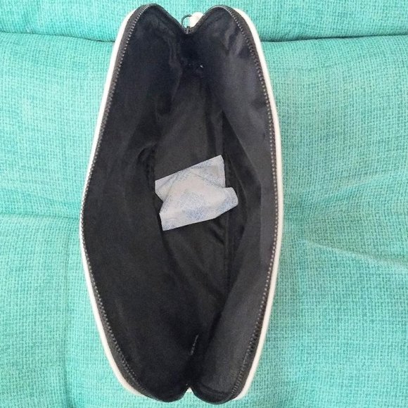 NIB Revision Skincare Signature Cosmetic Bag - Picture 3 of 5